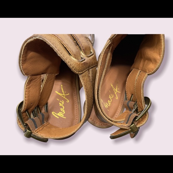 Women’s Brown Booties - Picture 3 of 8